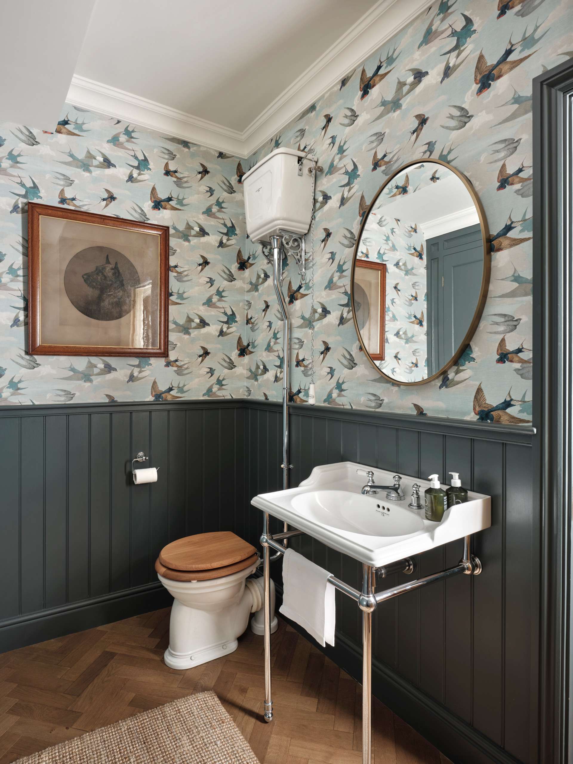Wallpaper Design for Small Bathroom: Maximizing Space and Style